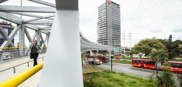 Bogotá estrena el ciclopuente Canal Molinos en el Norte de la ciudad